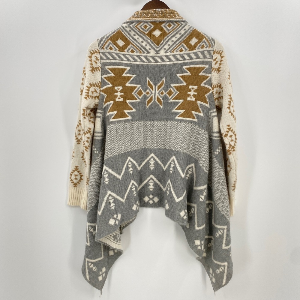 Hippie Rose Cardigan Sweater Womens Small Gray Tan Aztec Western Waterfall Boho - Picture 6 of 11